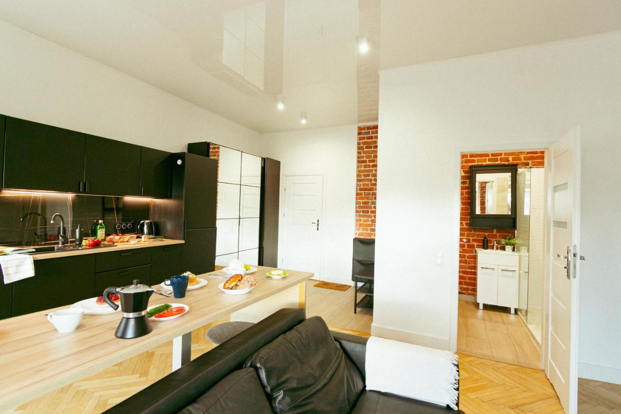 Wspolna 54a - Free Parking - Dla 6 Osob - 450 Metrow Od Dworca Centralnego I Zlotych Tarasow - Better Appartement
