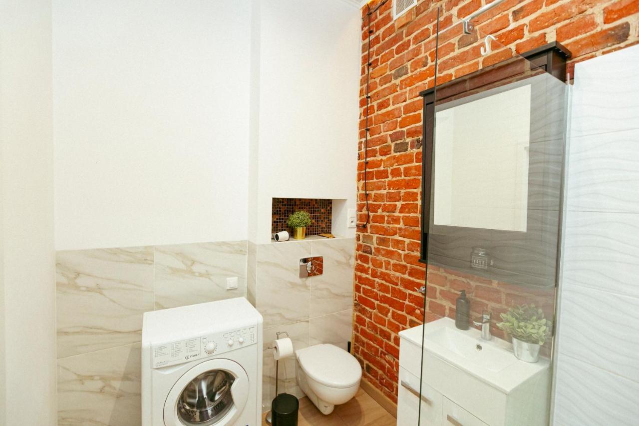 Wspolna 54a - Free Parking - Dla 6 Osob - 450 Metrow Od Dworca Centralnego I Zlotych Tarasow - Better Appartement *