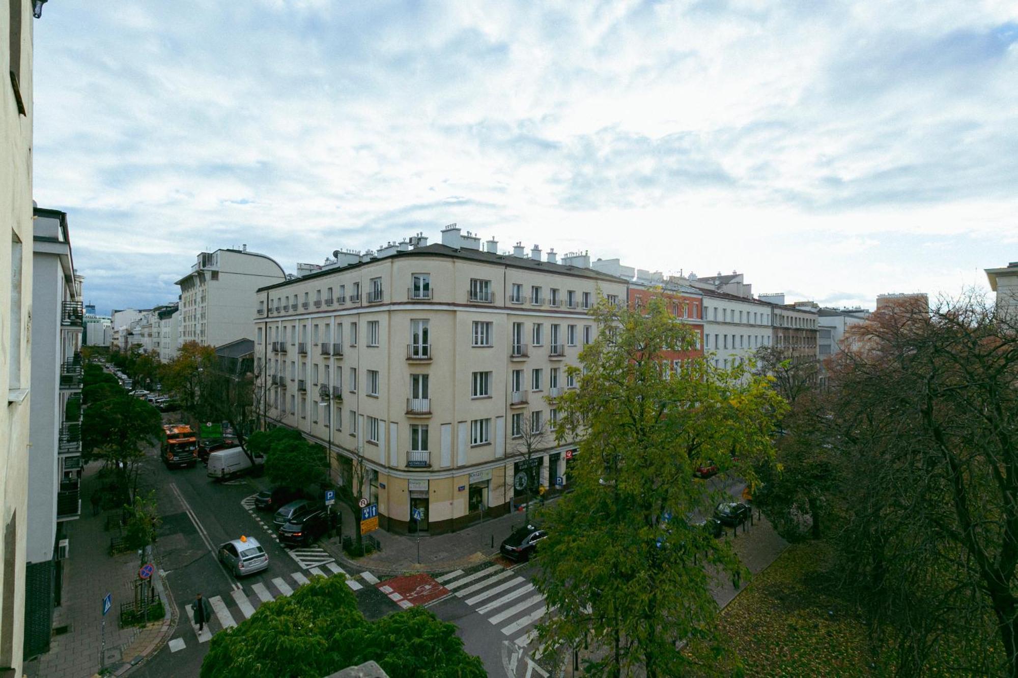 Appartement Wspolna 54a - Free Parking - Dla 6 Osob - 450 Metrow Od Dworca Centralnego I Zlotych Tarasow - Better Warschau